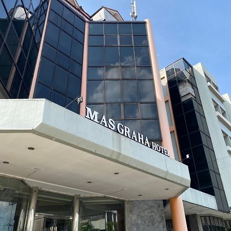 Mas Graha Hotel Pekanbaru Exterior photo